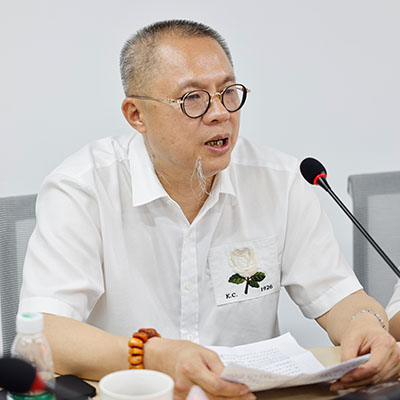 广东省书协专职副主席兼秘书长颜奕端介绍广东省书协工作情况