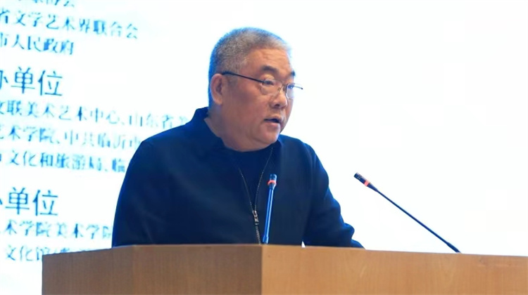 5.临沂市政府办公室三级调研员刘桂强主持开幕式.jpg 5.临沂市政府办公室三级调研员刘桂强主持开幕式.jpg